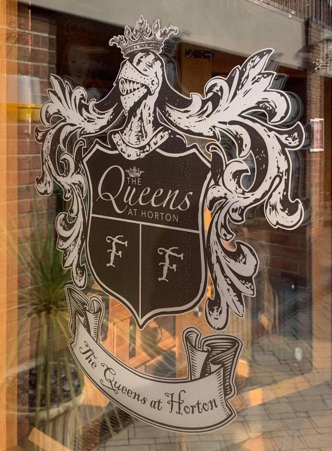 The Queens At Horton Telford Exterior foto